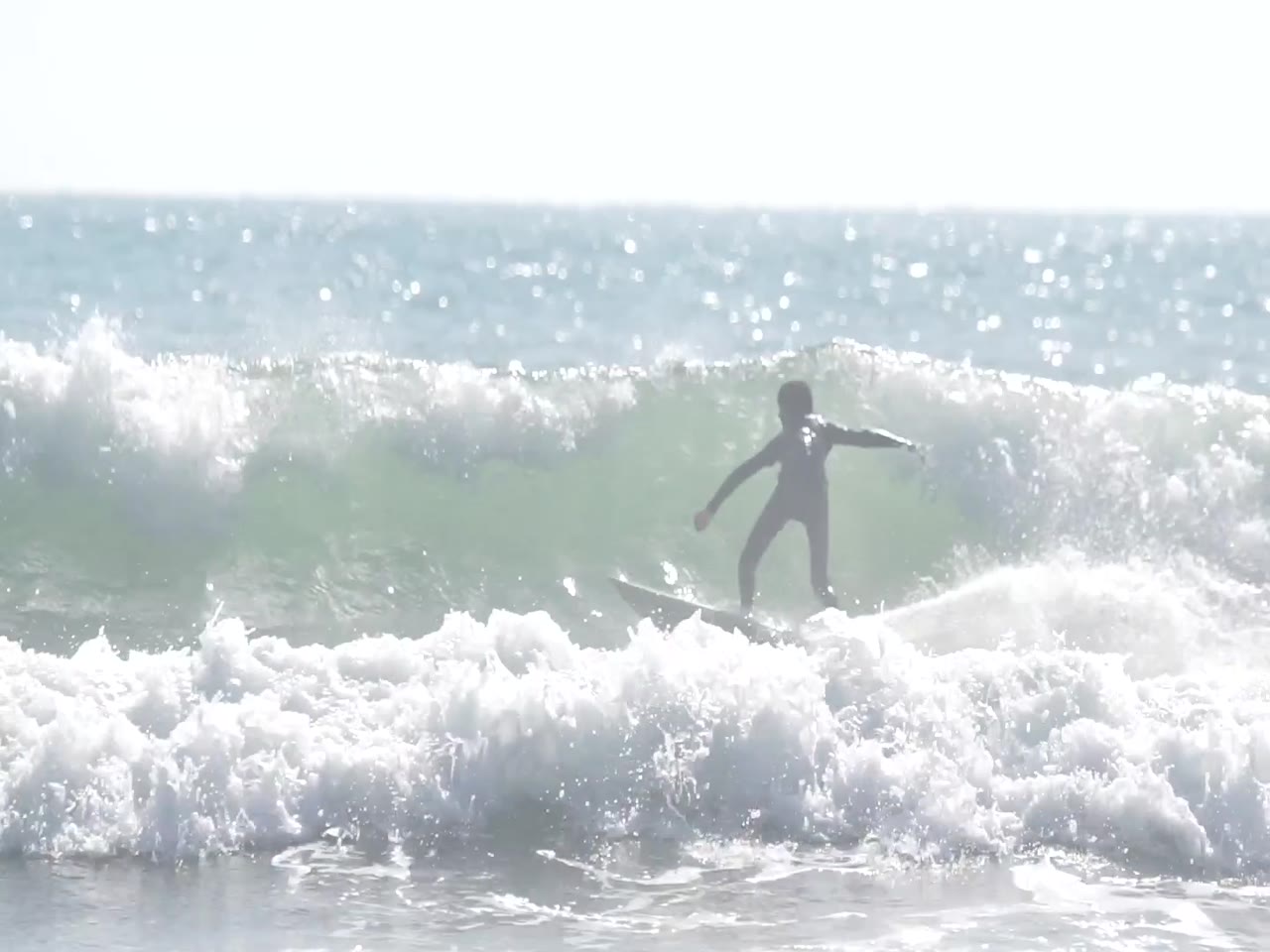 Micco Jacobsen surfing