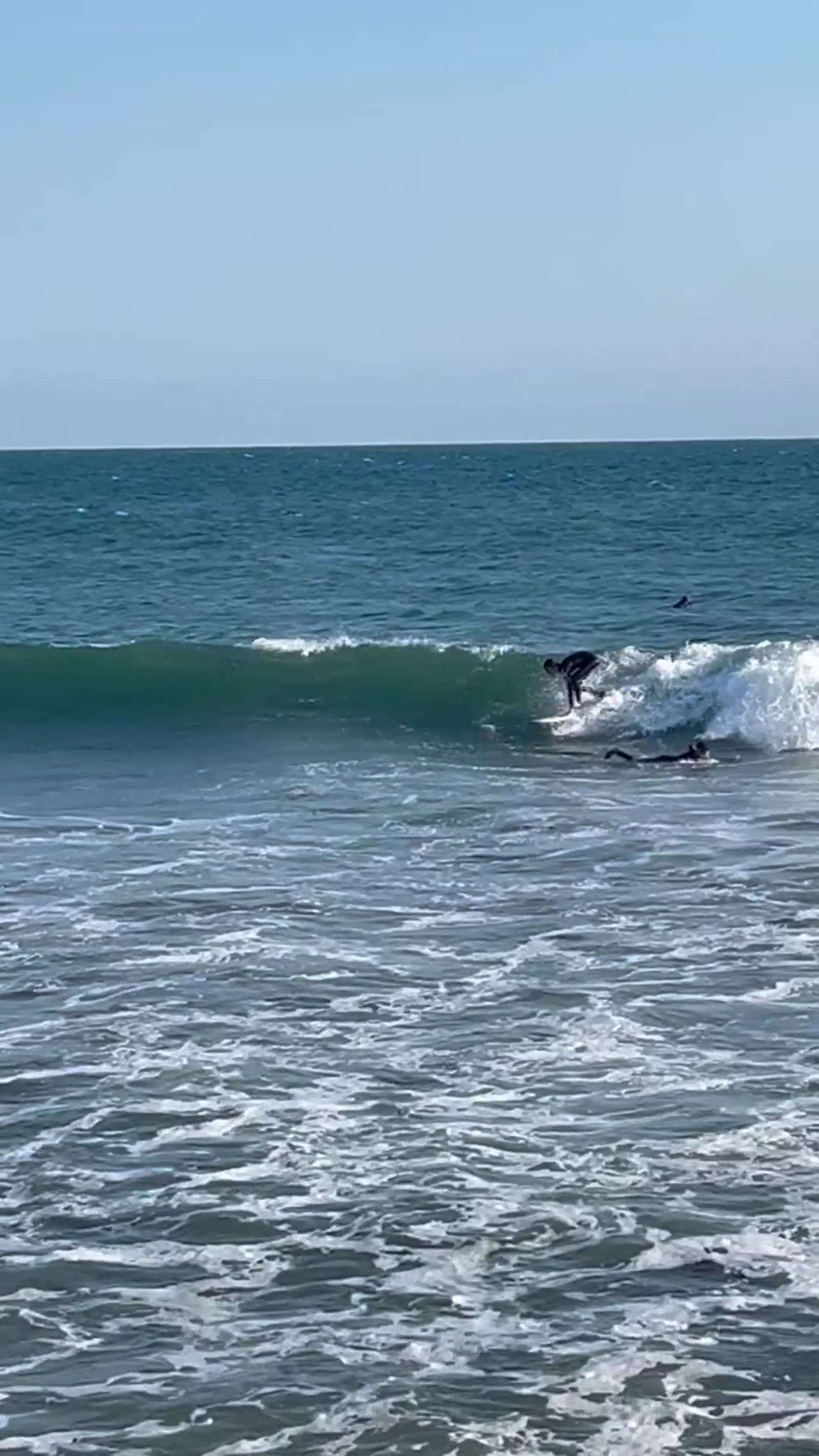 Kai Bender surfing